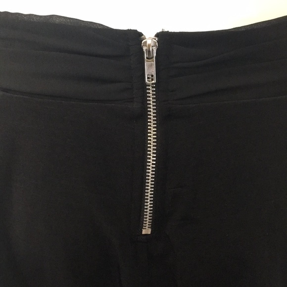 H&M Divided Bow Front Black Skirt Medium - Picture 5 of 8